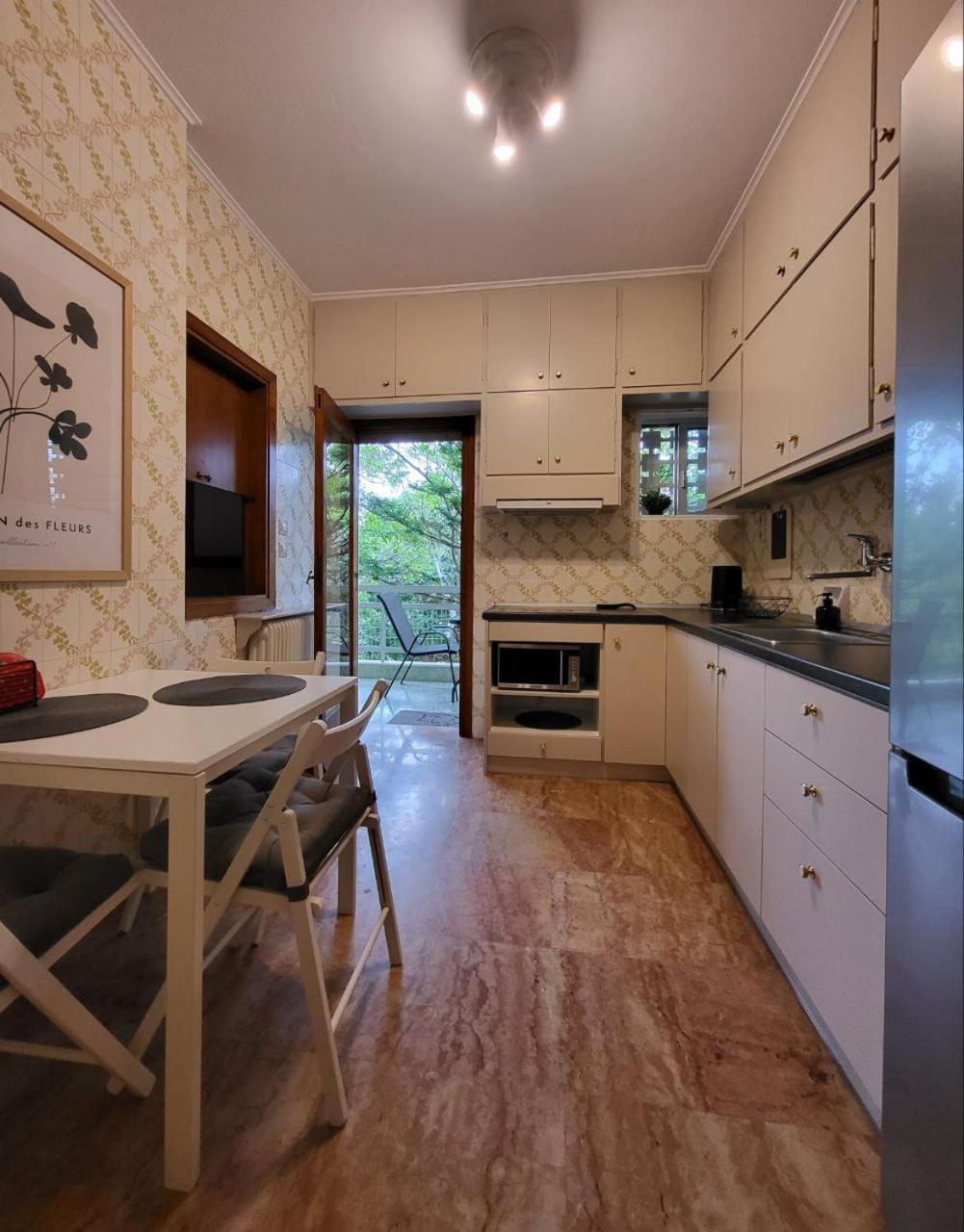 Sweet Apartment